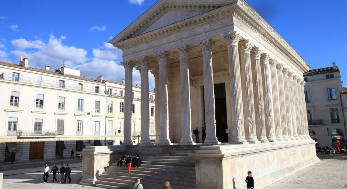 Nîmes